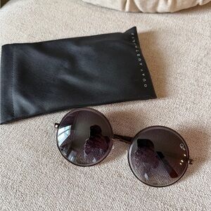 Quay Australia Dark Gray Round Sunglasses